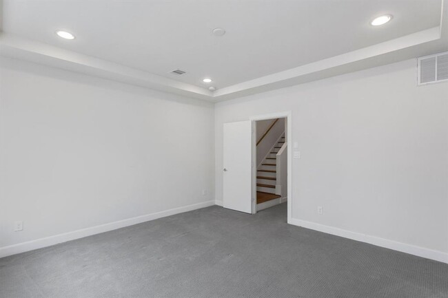 Building Photo - 348 Eado Park Cir
