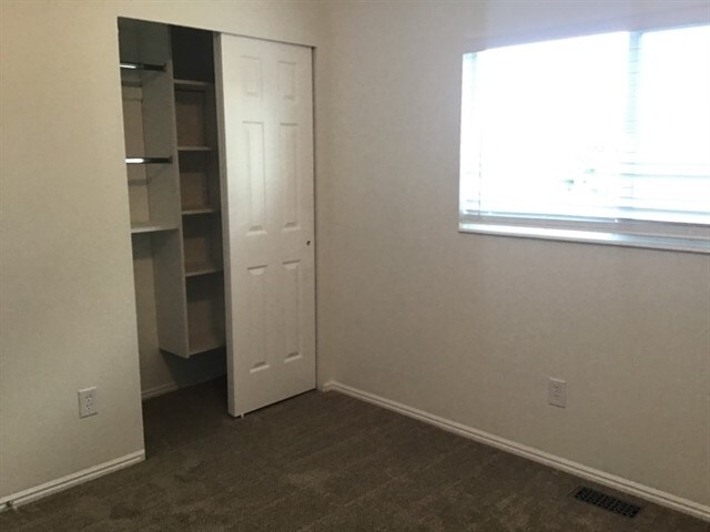 Building Photo - 2552 W 1500 N