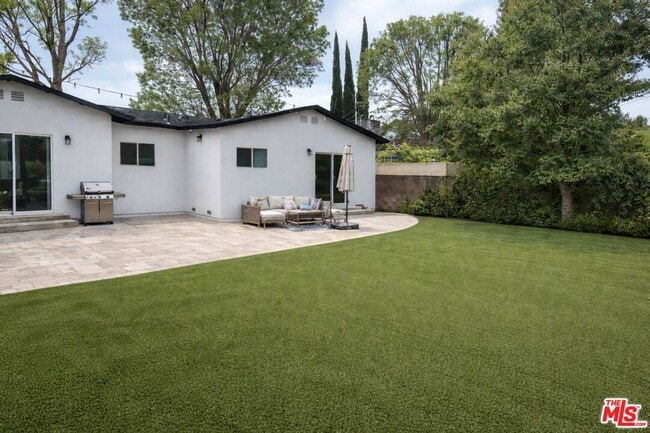 Building Photo - 7013 Andasol Ave