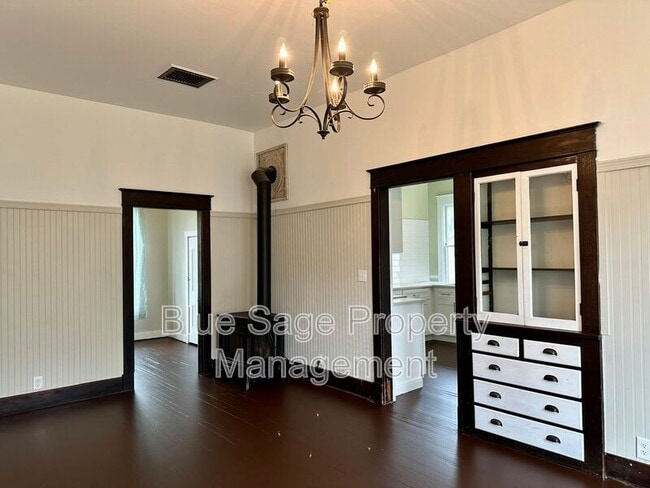 Building Photo - 1226 Tremont St