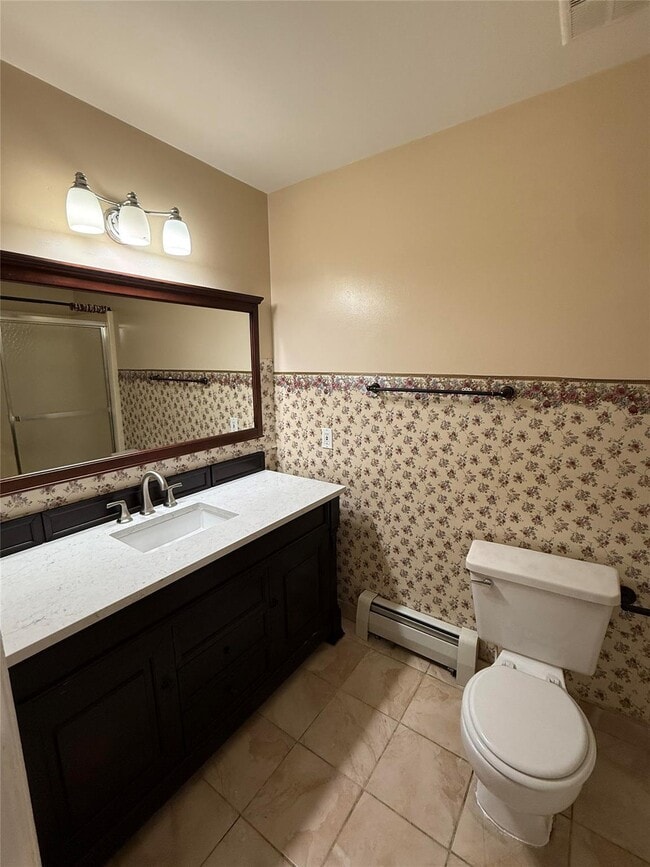 Building Photo - 23 Brookside Dr W