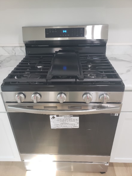 Building Photo - 3707 Blackstone Ave