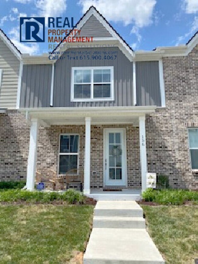 Building Photo - Like new 3 bd townhome in Smyrna with garage!