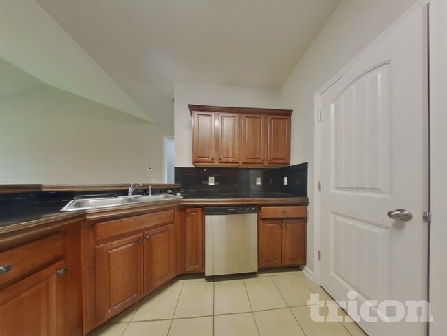 Building Photo - 56 Chimney Springs Dr SW