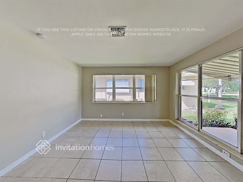 Building Photo - 1008 N Park Rd