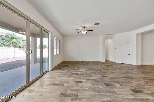 Building Photo - 19250 E Carriage Way