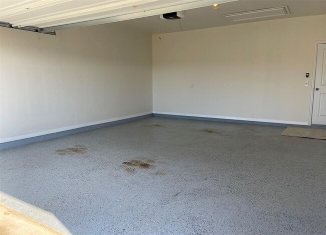 Building Photo - 340 Kenai Dr