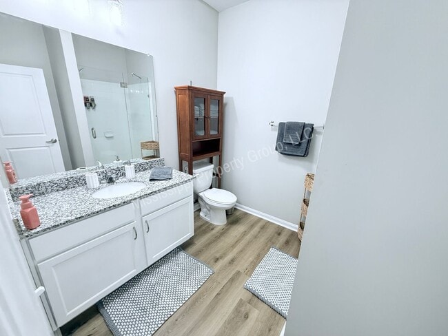 Building Photo - 3BR/3BA For Rent