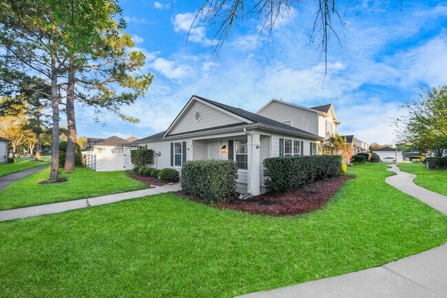Building Photo - 20641 Patriot Park Ln