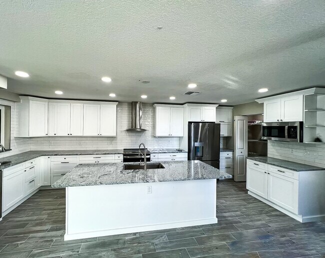 Building Photo - 4206 Harbor House Dr