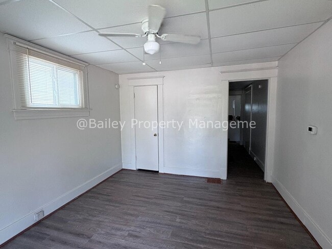 Building Photo - 1634 S Preston St