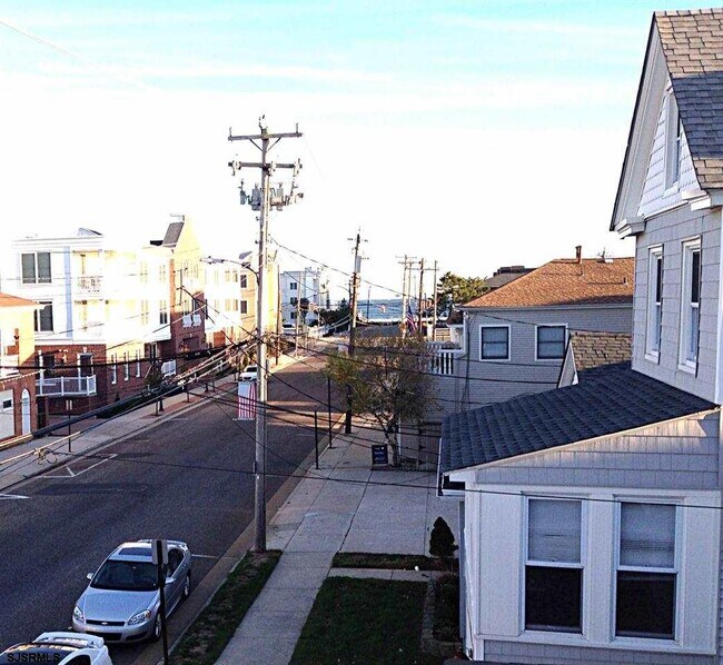 Building Photo - 12 S Washington Ave