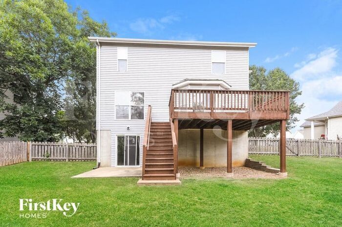 Building Photo - 546 White Fence Dr