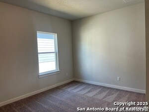 Building Photo - 760 Ft Leonard