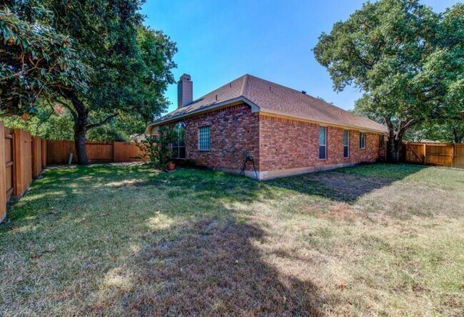 Building Photo - 15013 Cordero Dr