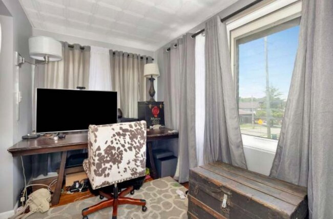 Building Photo - 3421 Glenway Ave