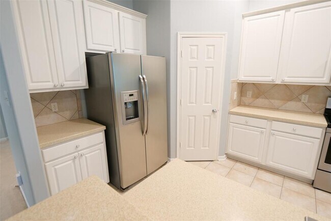 Building Photo - 24403 Lanning Dr