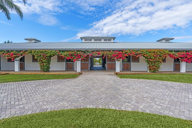 Building Photo - 13155 Southfields Rd