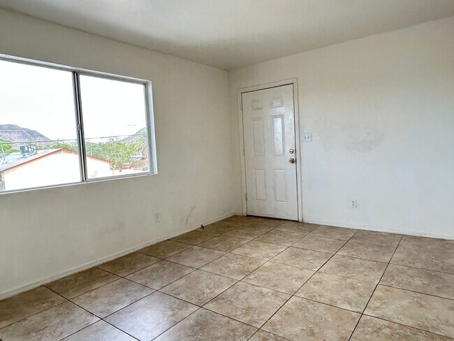 Building Photo - 2 Bedroom 1 Bath Phoenix treasure
