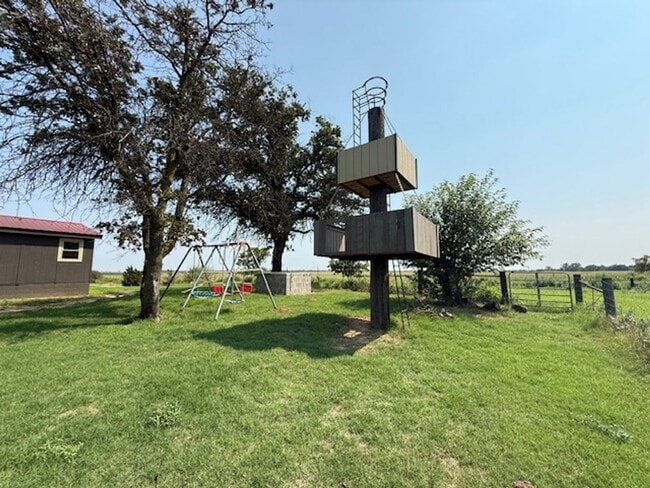 Building Photo - 267267 E County RD 49