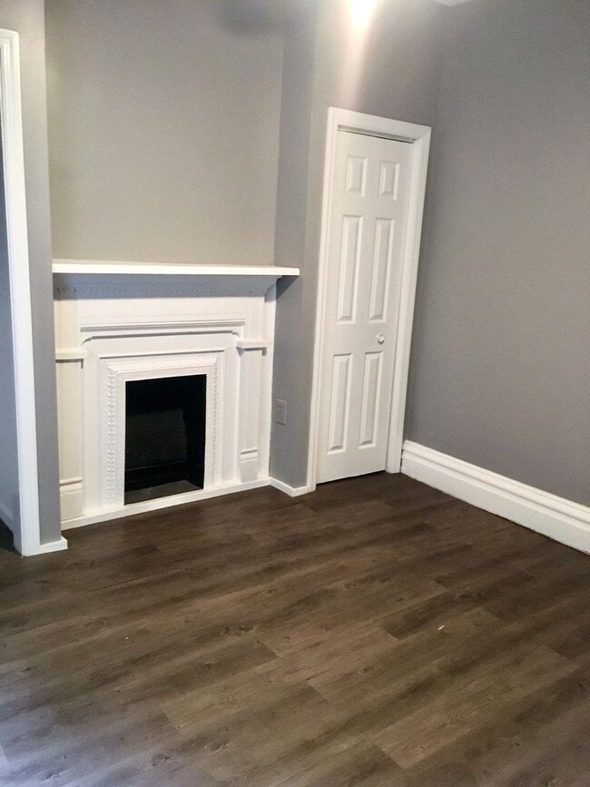 Building Photo - *** Mt. Washington * Renovated 4 Bedroom Home * Spacious & Stylish * One Block to Grandview * Pet...