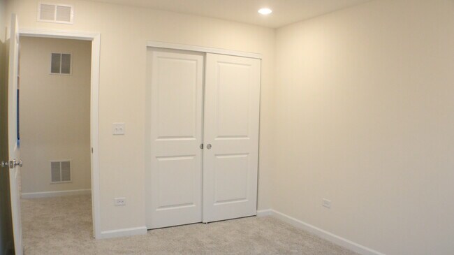 Building Photo - 2767 Lawlor Ln