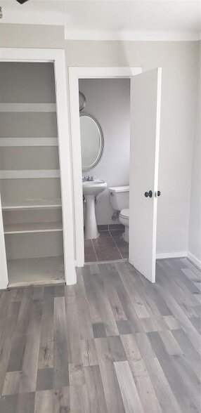 Building Photo - 912 Jennetta St