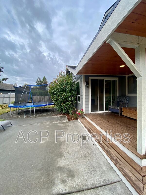 Building Photo - 406 Arrowhead Ln