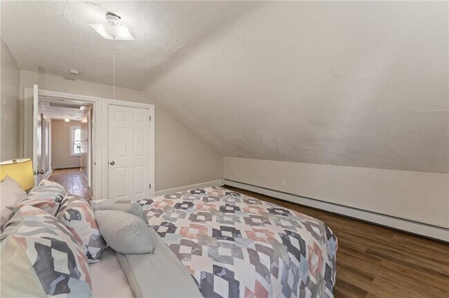 Building Photo - 1165 Chalkstone Ave