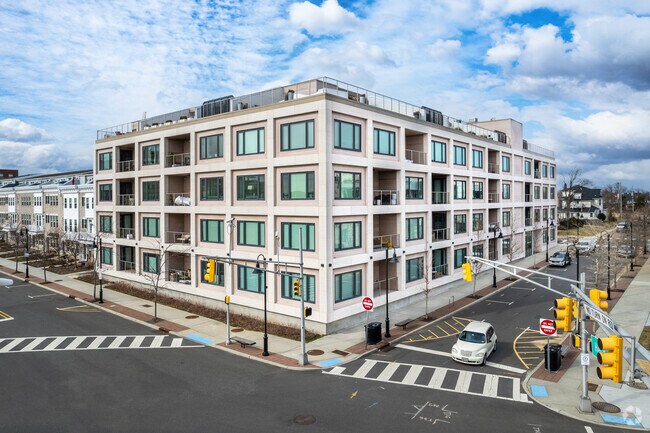 Primary Photo - Monroe Condominiums