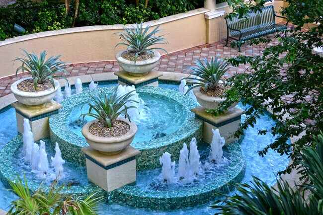 Building Photo - 511 SE 5 Ave