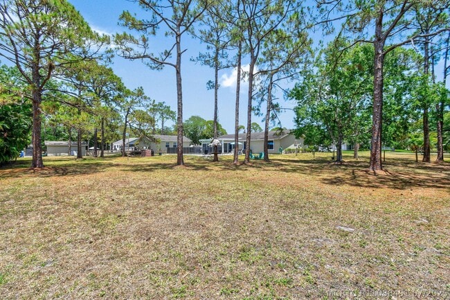 Building Photo - 15739 75th Way N