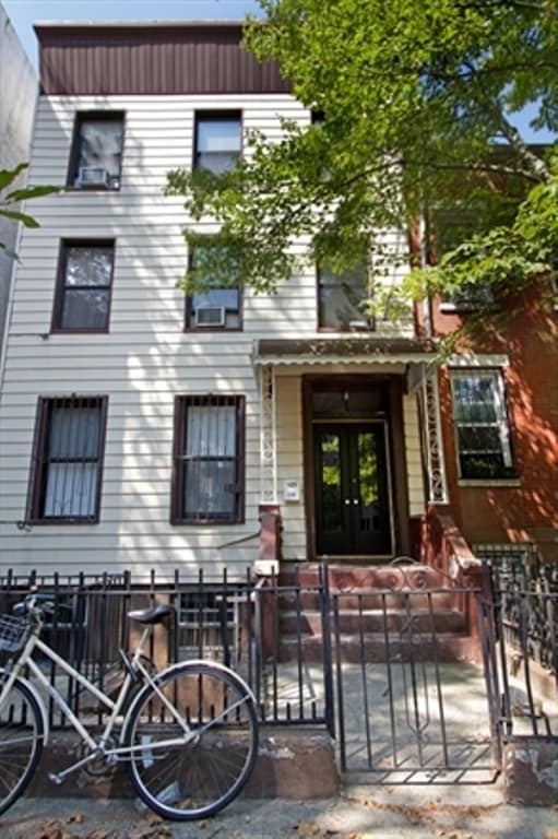 Building Photo - 129 Clifton Pl