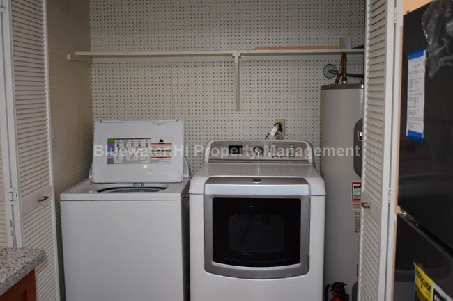 Building Photo - Hillside Terrace III (Aiea) 2/1.5/2 Townhome