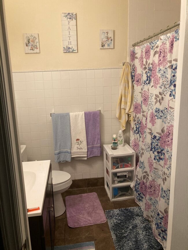 Primary Photo - 586 Clinton St