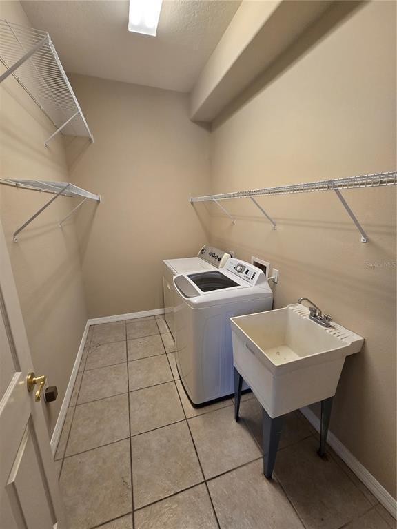 Building Photo - 3637 Summerwind Cir