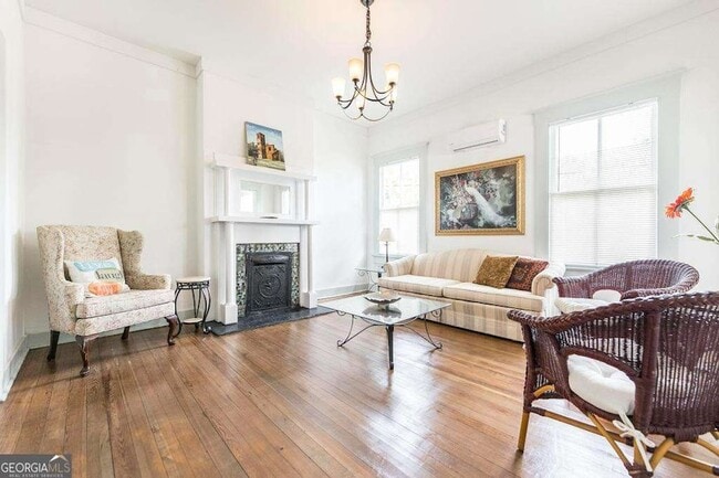 Building Photo - 1475 3rd St