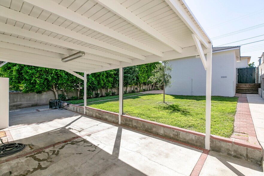 Building Photo - 1061 E Santa Anita Ave
