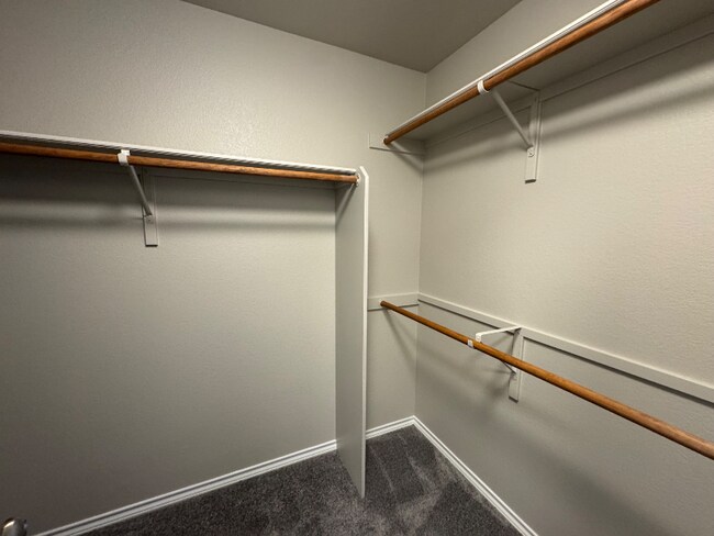 Building Photo - 8852 Stony Creek Dr