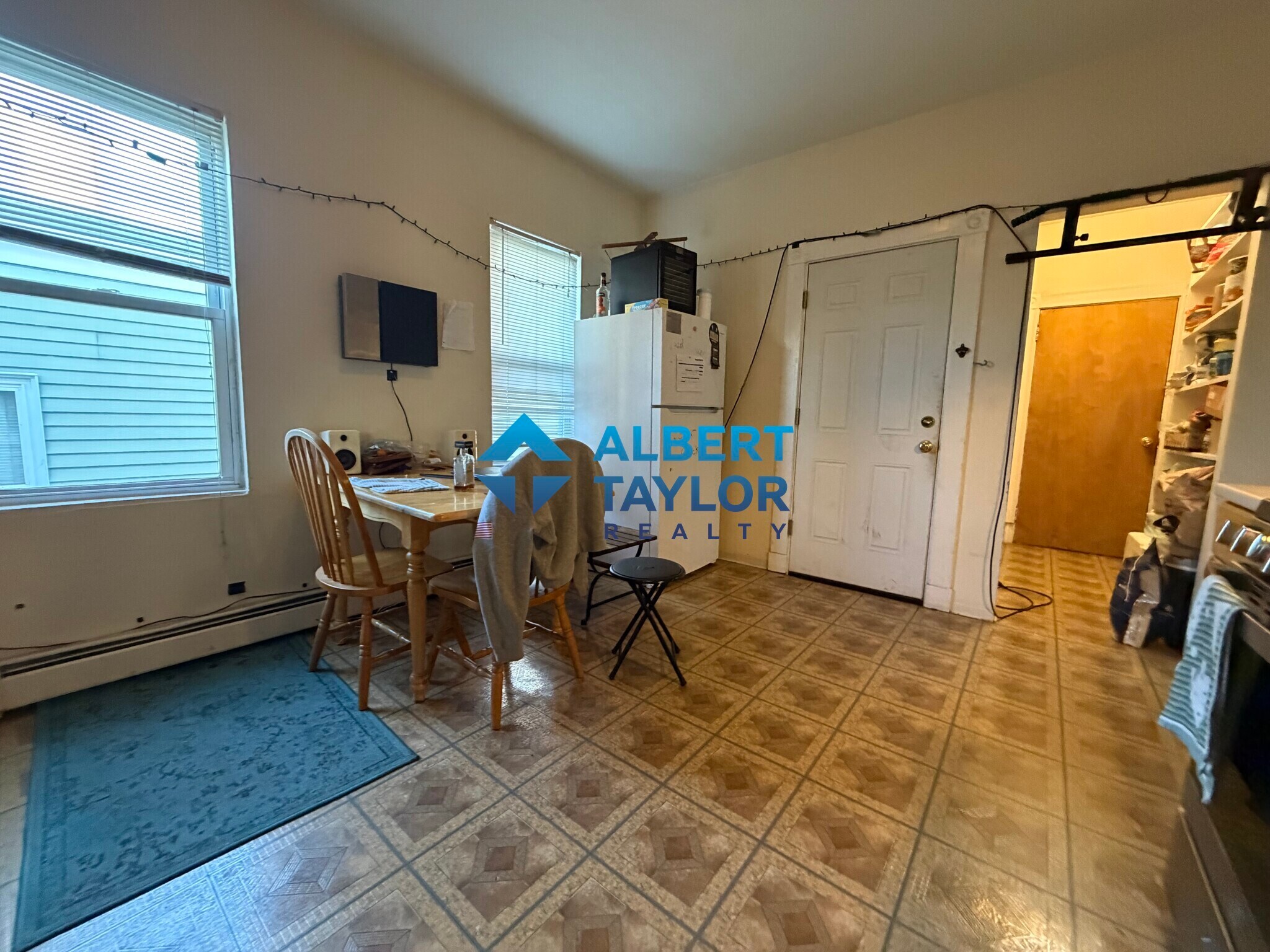 Building Photo - 34 Darling St