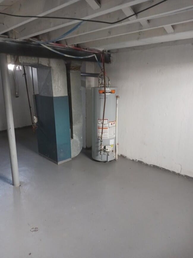 Building Photo - 3463 Ewald Cir