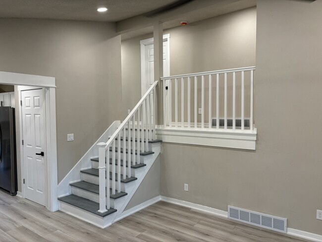 Building Photo - 209 N 22nd St