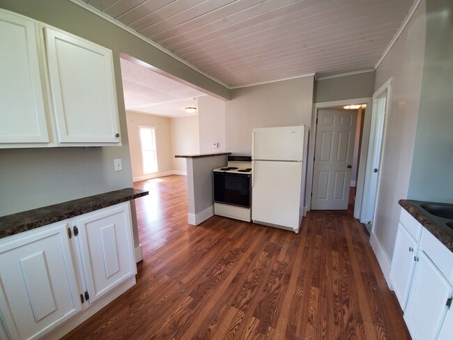 Building Photo - 2284 W Street