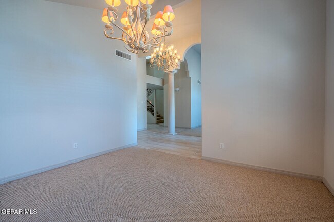 Building Photo - 2066 Paseo Del Prado Dr