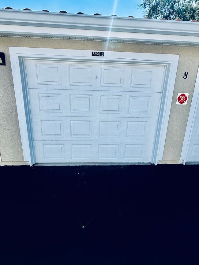 Building Photo - 2 Bed/2 Bath Condo with Garage in Lakes at Viera East
