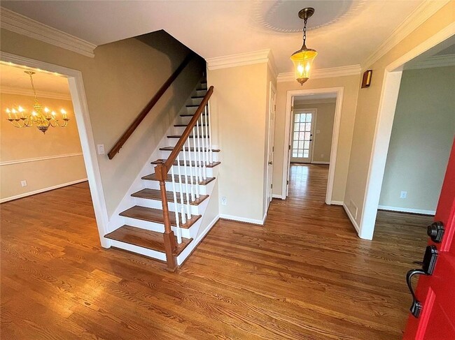Building Photo - 1150 Falstaff Dr