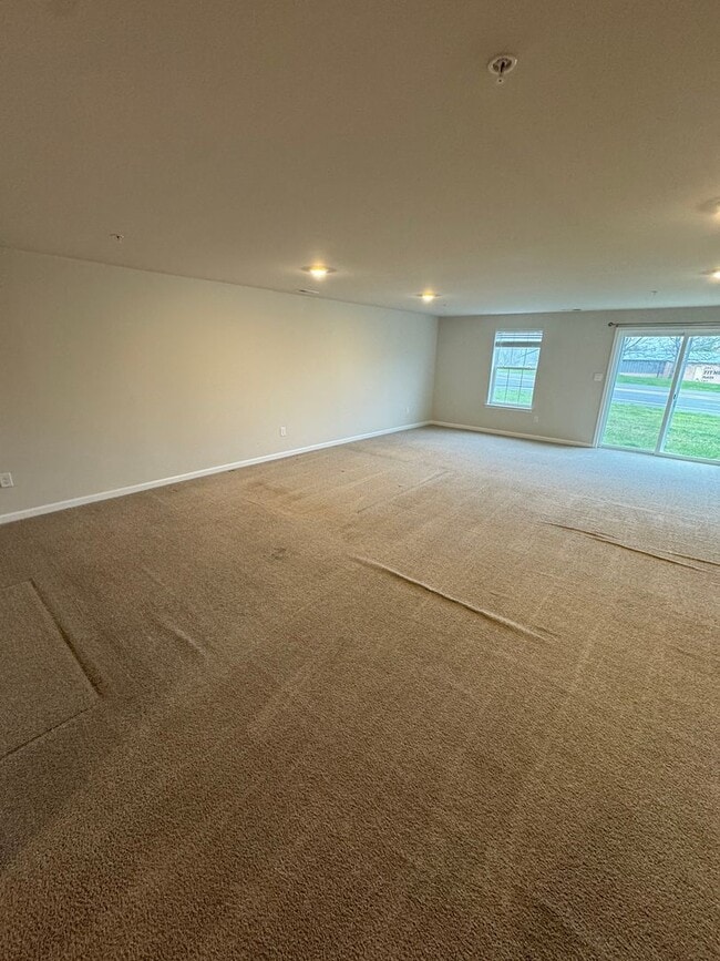 Building Photo - THREE BEDROOM NEW CONSTRUCTION PARKLAND SCHOOLS Townhome