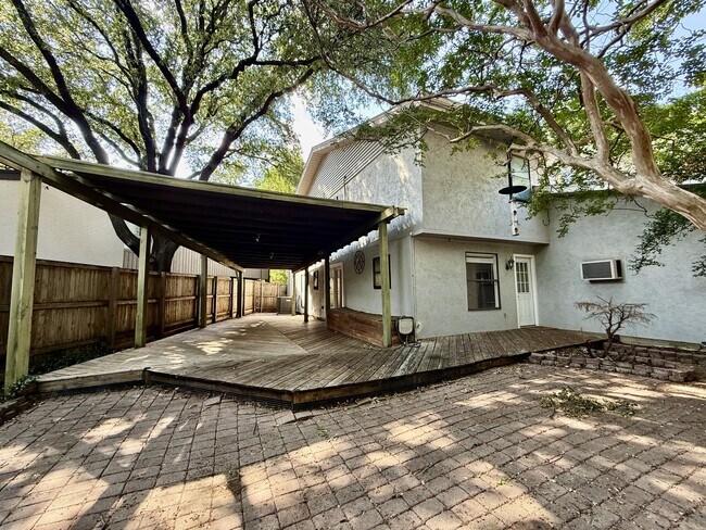 Building Photo - 5040 Thunder Rd