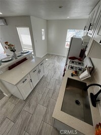 Building Photo - 4518 Normandie Ave