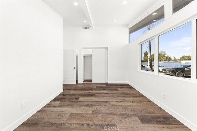 Building Photo - 13010 Hartland St